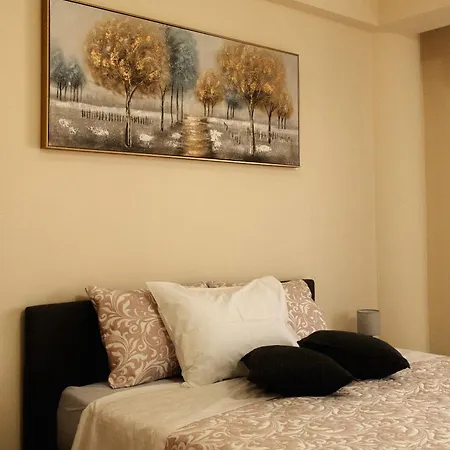 Maria's Appartments شقة *